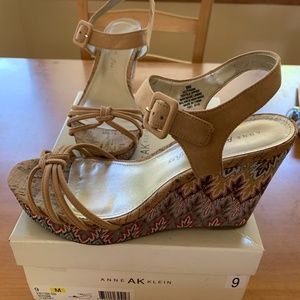 Anne Klein Women's Wedge Sandals Size 9